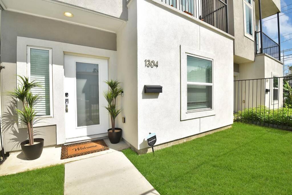 Amazing Rooftop! Downtown Skyline Views!!! Sleeps 15 Houston Exterior foto